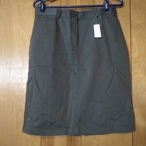 L.L. BEAN CLASSIC FIT WOMEN'S 8 PETITES GREEN PENCIL SKIRT CLASSIC NEW SPORTY